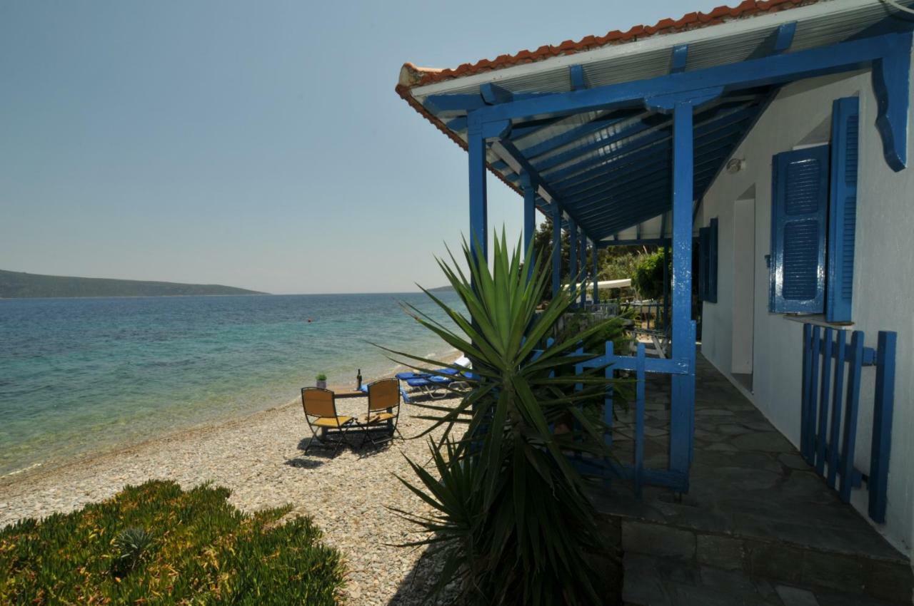 Seahorse Cottage Mourtero Exterior photo